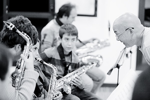 L’Escola de Música de Les Garrigues necessita incorporar professor/a de saxo