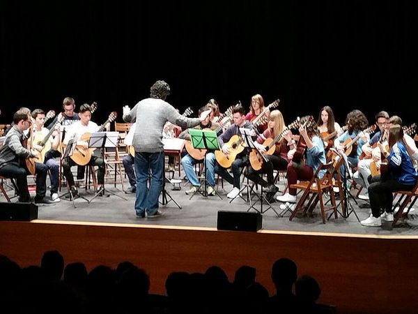 Trobada de guitarres de la zona 7 a Igualada