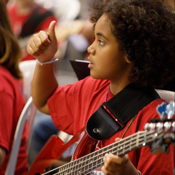 L’EMM de Roda de Ter i L’Esquirol obre un procés de selecció per cobrir vacants d’Orff, guitarra i acordió diatònic.